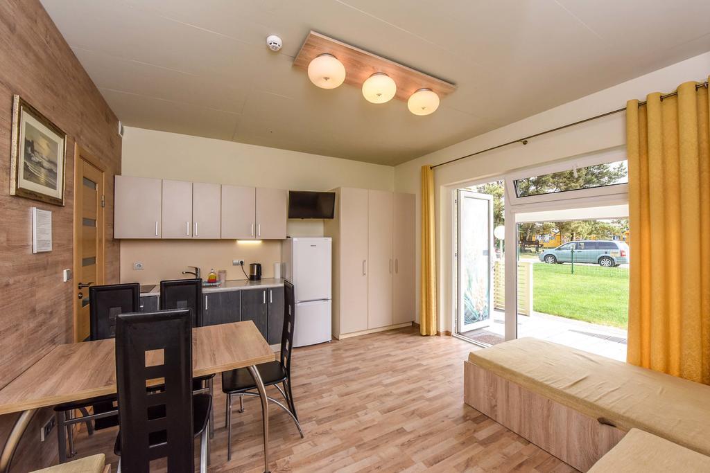 Apartamentai Trys Pusys Sventoji Bagian luar foto